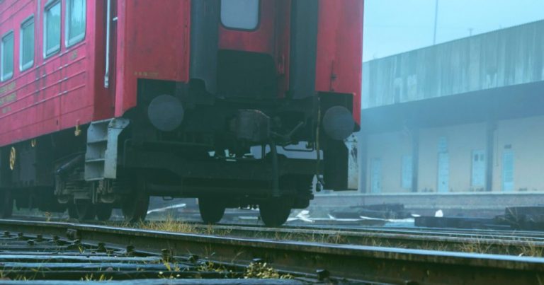 Ferrocarriles del Sur deberá pagar $64 millones a viuda de hombre que impactó al  tren en Chiguayante