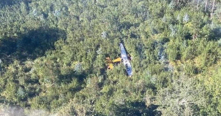 Un fallecido y dos lesionados graves tras capotar una avioneta en Los Ríos