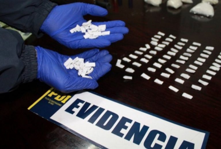 PDI logró la detención de ocho personas y decomisar más de 3mil dosis de droga