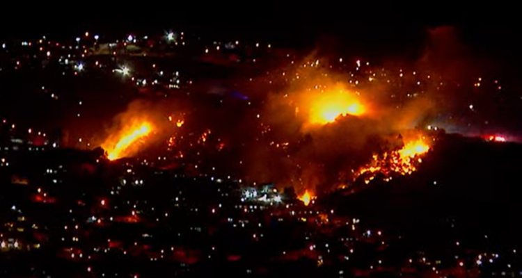 Detienen a sujeto que lanzó una bengala y provocó incendio que consumió 16 casas en Valparaíso