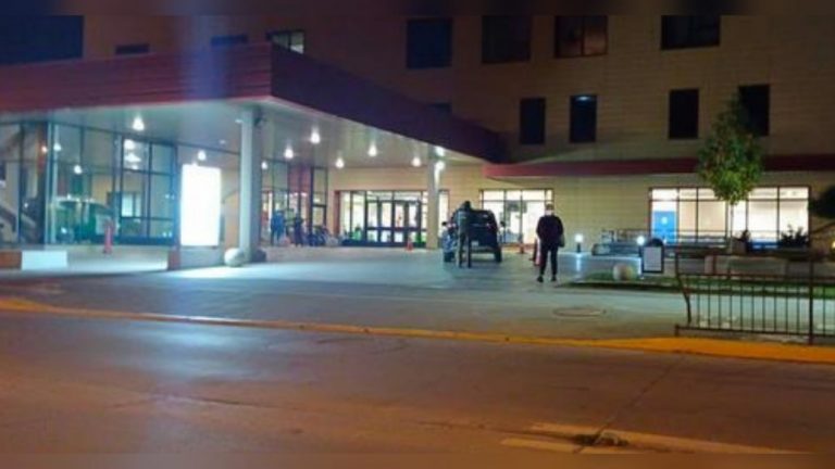 Hombre y mujer llegan baleados hasta el servicio de urgencias del Hospital de Angol