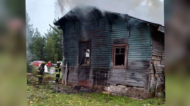 Incendio afectó a casa abandonada en sector rural de Tucapel