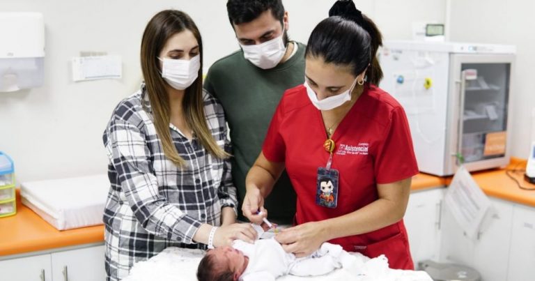 Con la vacuna Nirsevimab fueron inmunizados los recién nacidos en el CAVRR de Los Ángeles