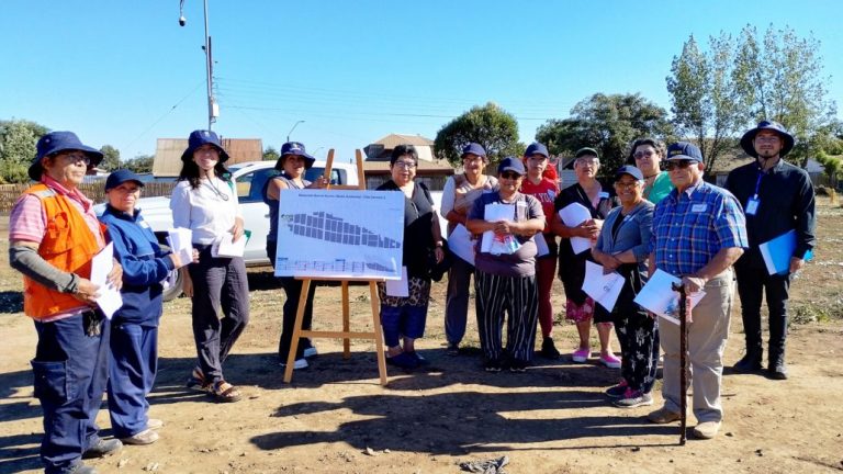 Vecinos de Villa Génesis en Los Ángeles buscan recuperar espacios públicos