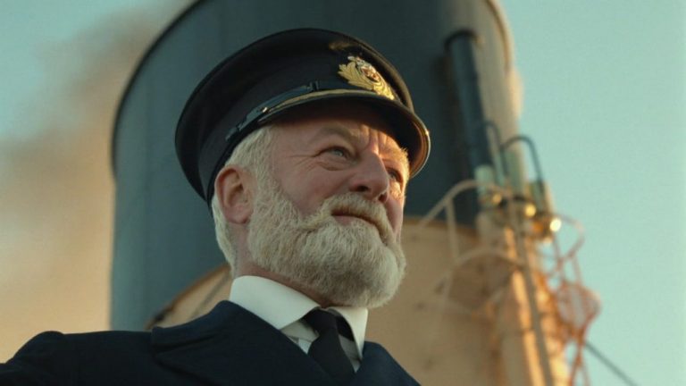 Fallece Bernard Hill a los 79 años: actor de Titanic y El Señor de los Anillos