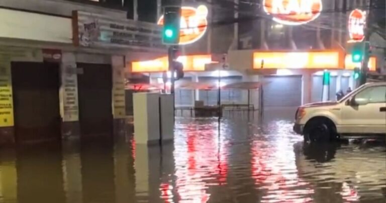 Inundaciones causaron pérdidas de mil millones de pesos en el comercio de Los Ángeles