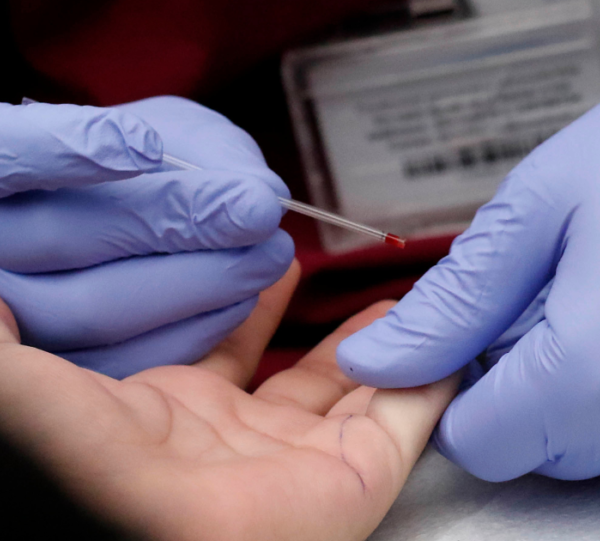 Colegas filtraron test VIH y desatan horribles ataques contra funcionario de la salud del Biobío