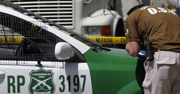 Hombre ebrio agredió a su familia y amenazó a carabineros con un machete: Fue reducido a tiros en La Florida