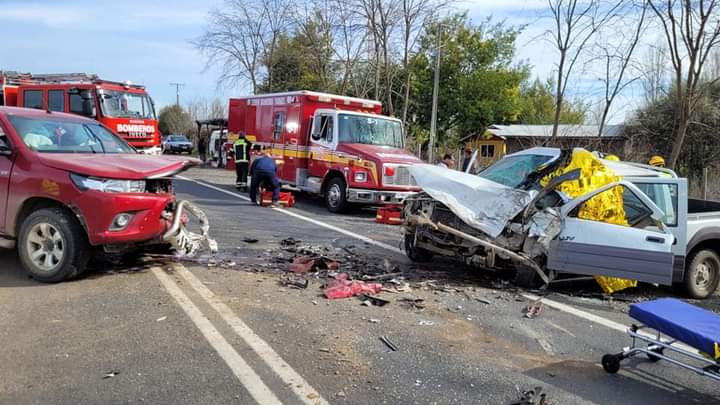 Carabinero de civil fallece tras colisión de dos camionetas en la región del Biobío