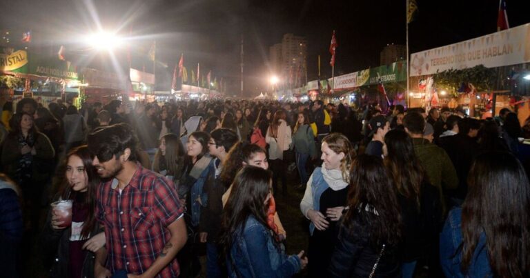 «Más días, menos horas»: Fondas cerrarán a la 1:00 AM en el Biobío para priorizar seguridad familiar