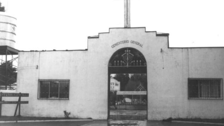 El primer Cementerio de Los Ángeles: Hoy es una gran población