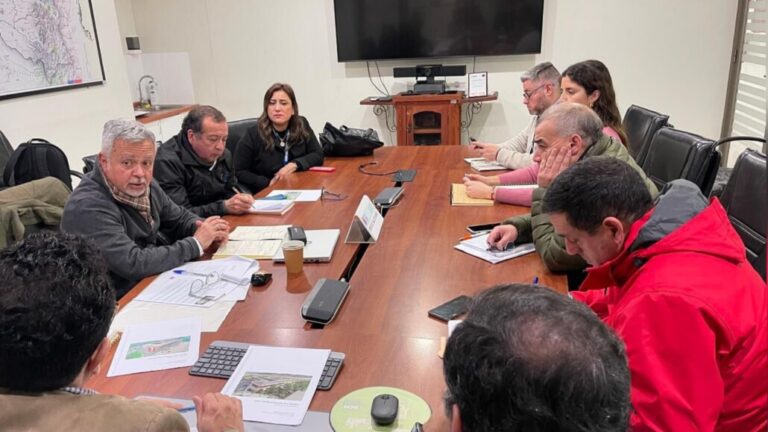 Autoridades se reúnen por retraso del nuevo hospital de Nacimiento: Proyecto está vinculado a otros recintos