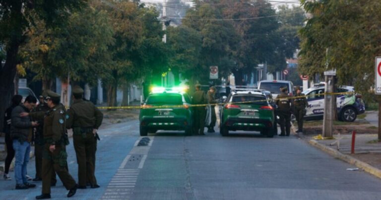 Matan con disparos a una persona que bebía con amigos: La habrían asaltado en una plaza de San Bernardo