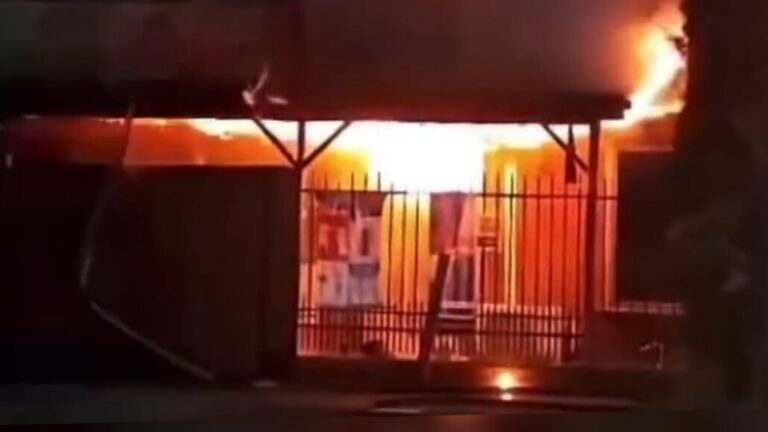 Incendio destruyó negocio y vivienda en  localidad de Tucapel