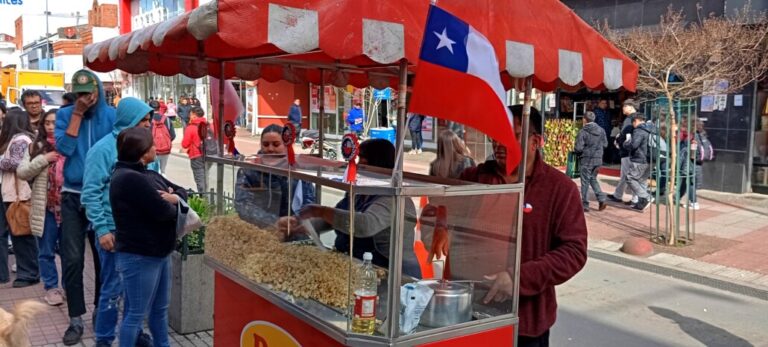 Sindicato de Palomeros de Los Ángeles: 15 años con tradicional entrega de palomitas