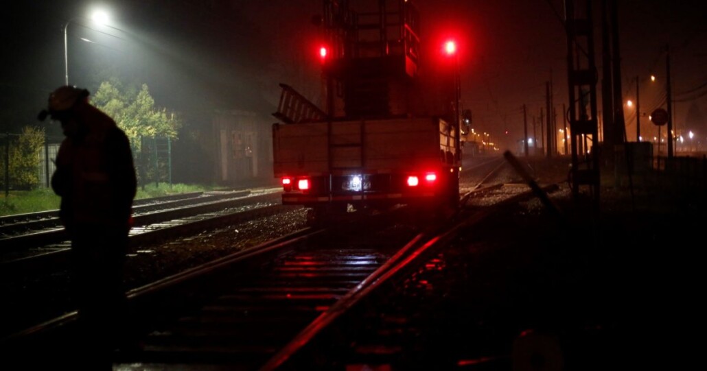 Hombre fallece tras ser impactado por tren cerca de la estación San Rosendo