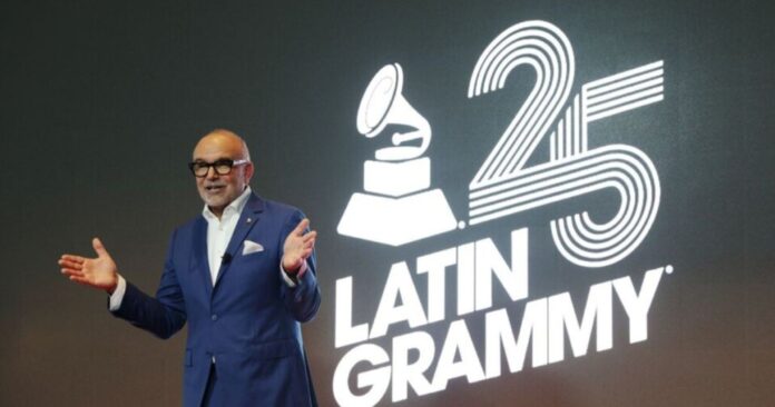 ¡El colmo! Reconocido artista argentino ganó un Grammy Latino pero no lo dejaron entrar a la ceremonia porque "no tenía ticket"