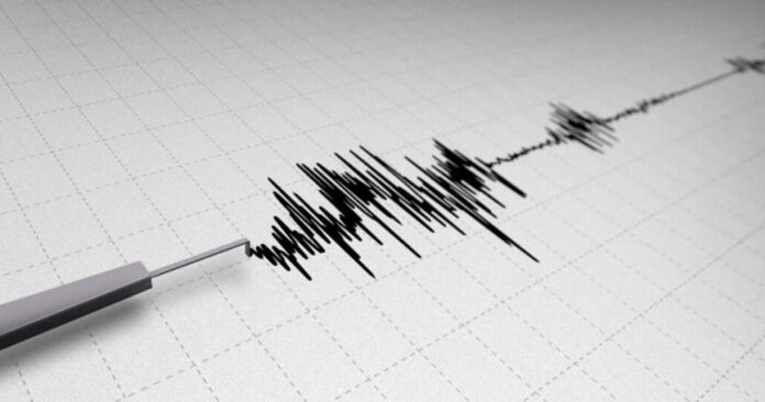 Terremoto azotó la costa oeste de Estados Unidos: El sismo mantiene en alerta de tsunami a dos lugares del país